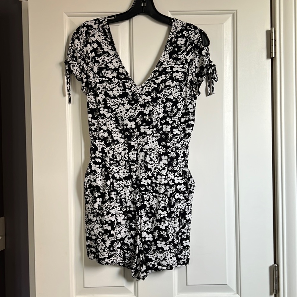 Floral print romper